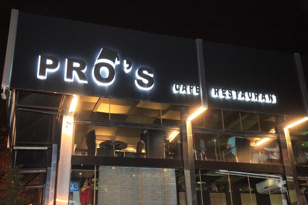 Pros Cafe on Sunday