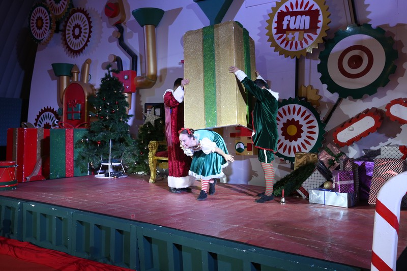 The Carnival at Santa's Factory BeitMisk