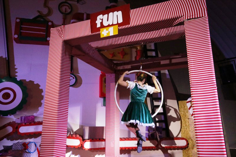The Carnival at Santa's Factory BeitMisk