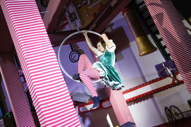 The Carnival at Santa's Factory BeitMisk