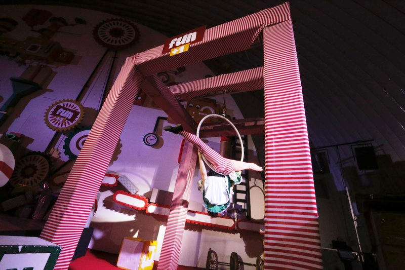 The Carnival at Santa's Factory BeitMisk