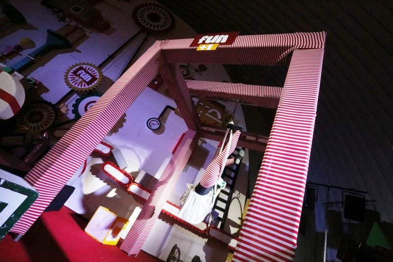 The Carnival at Santa's Factory BeitMisk