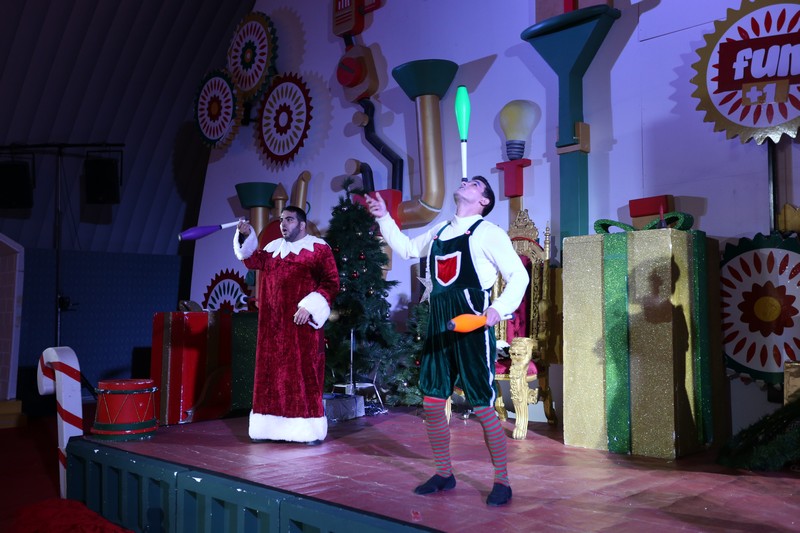 The Carnival at Santa's Factory BeitMisk