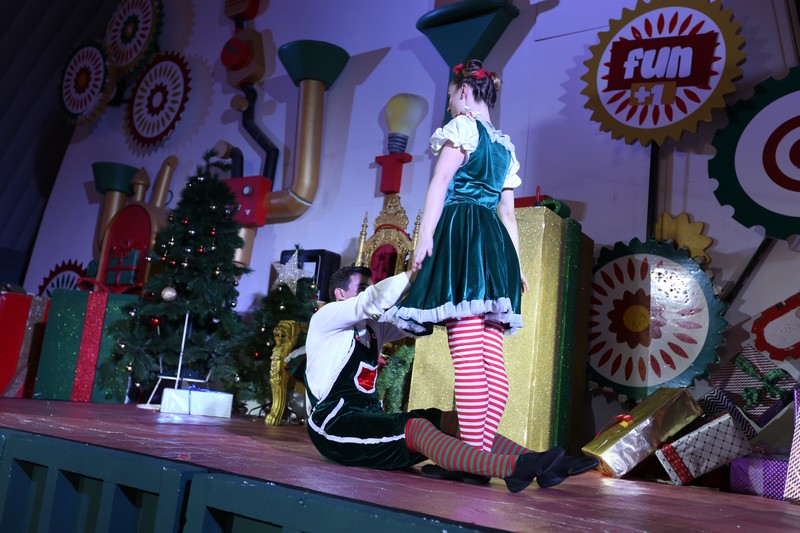 The Carnival at Santa's Factory BeitMisk