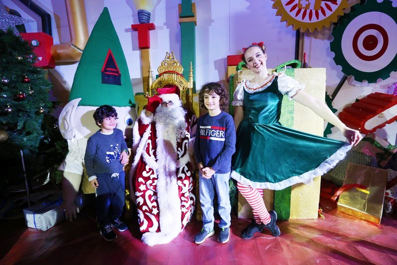 The Carnival at Santa's Factory BeitMisk
