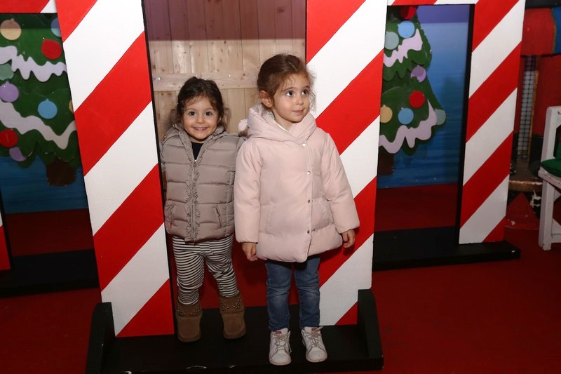 The Carnival at Santa's Factory BeitMisk