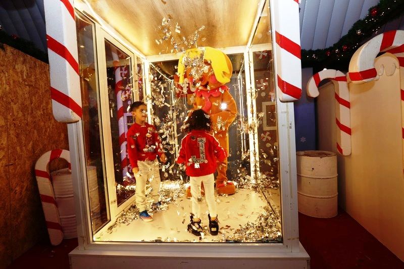 The Carnival at Santa's Factory BeitMisk
