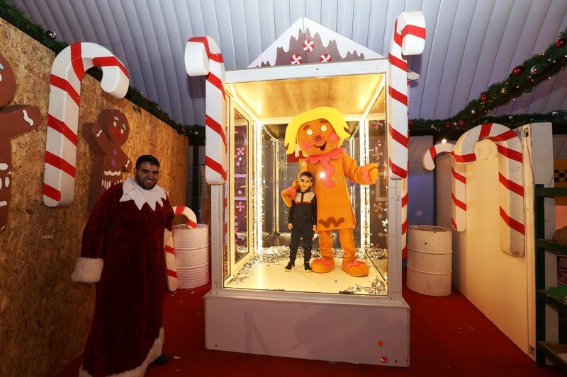 The Carnival at Santa's Factory BeitMisk