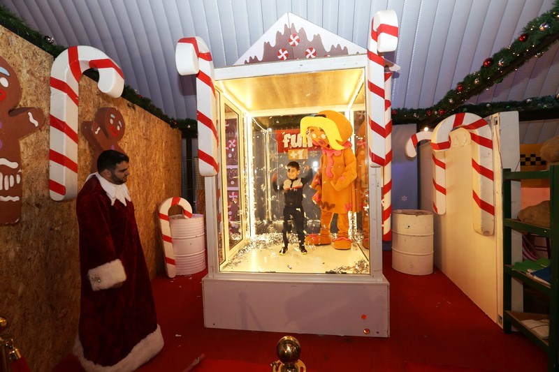 The Carnival at Santa's Factory BeitMisk