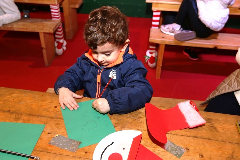The Carnival at Santa's Factory BeitMisk