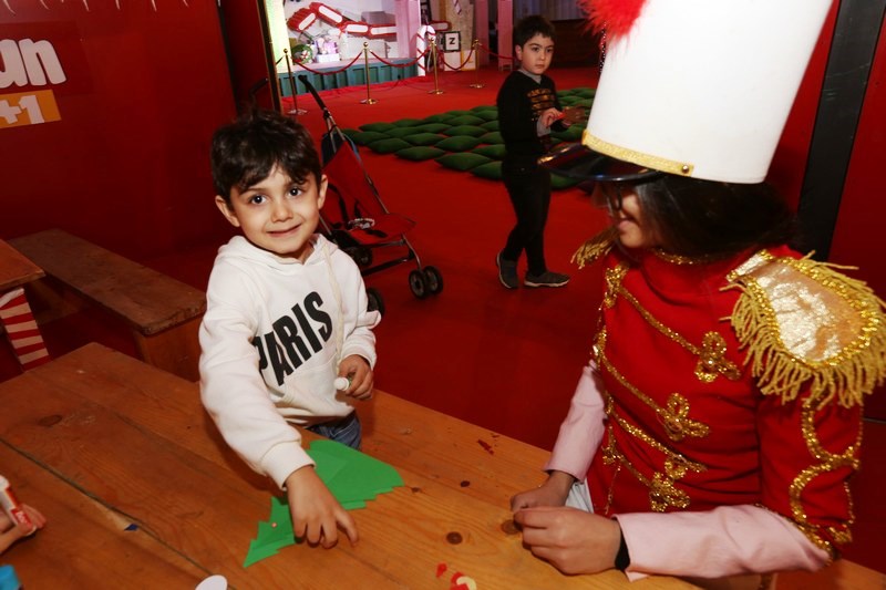 The Carnival at Santa's Factory BeitMisk
