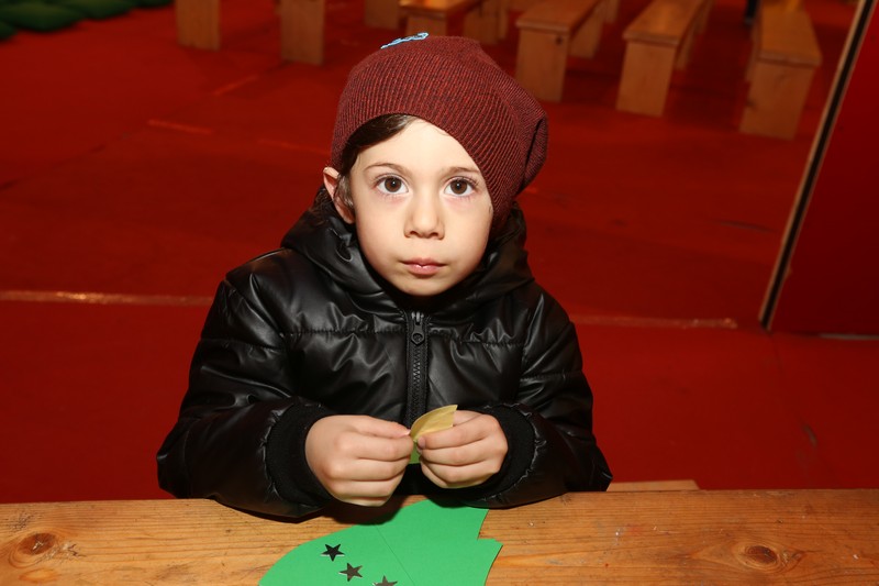 The Carnival at Santa's Factory BeitMisk
