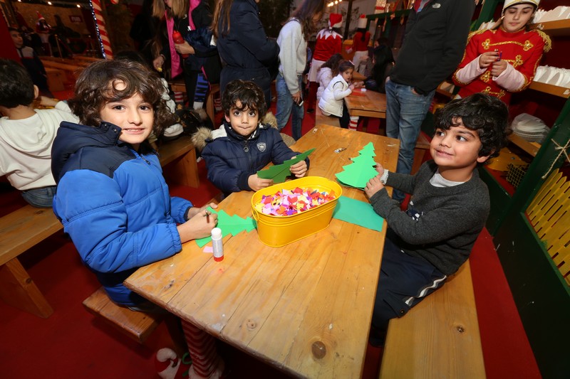 The Carnival at Santa's Factory BeitMisk