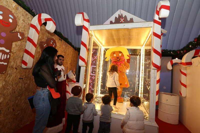 The Carnival at Santa's Factory BeitMisk