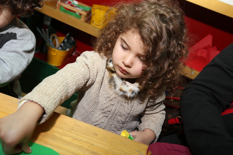 The Carnival at Santa's Factory BeitMisk