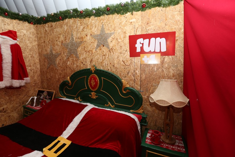 The Carnival at Santa's Factory BeitMisk