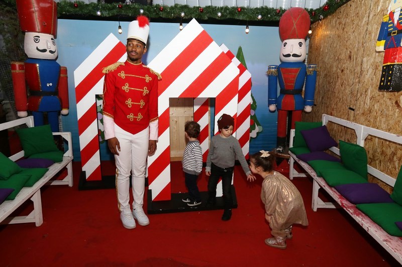 The Carnival at Santa's Factory BeitMisk