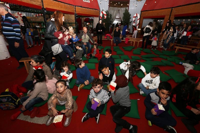 The Carnival at Santa's Factory BeitMisk