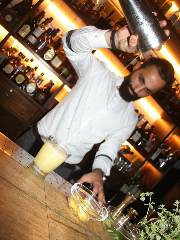 Bistrobar Live Dbayeh on Friday Night