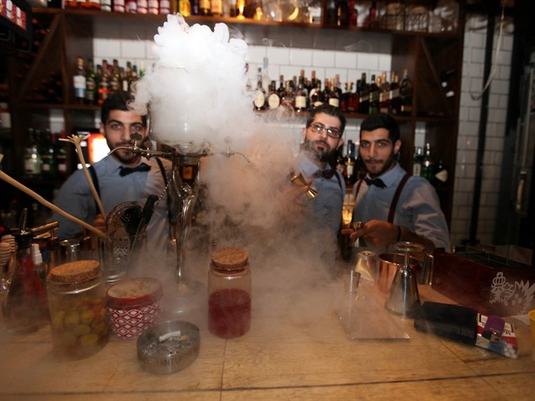 BistroBar Live Dbayeh on Saturday Night