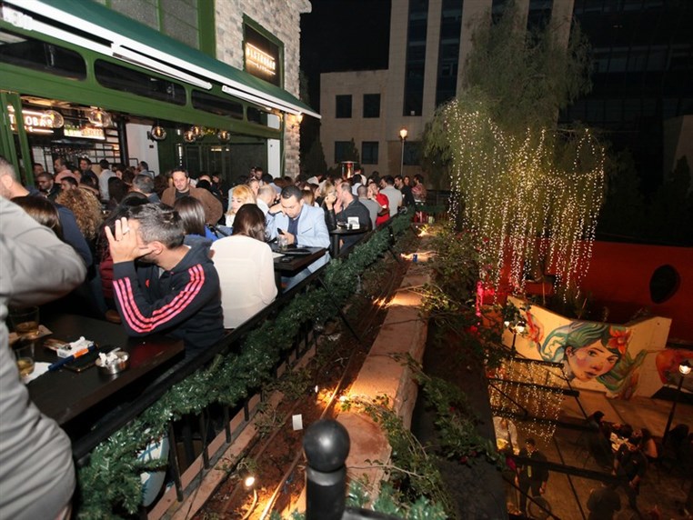 BistroBar Live Dbayeh on Saturday Night