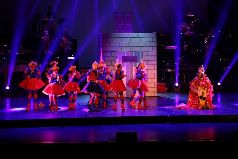 Fur The love of Broadway