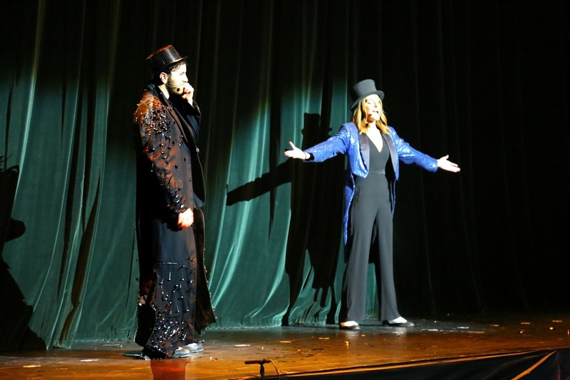 Fur The love of Broadway