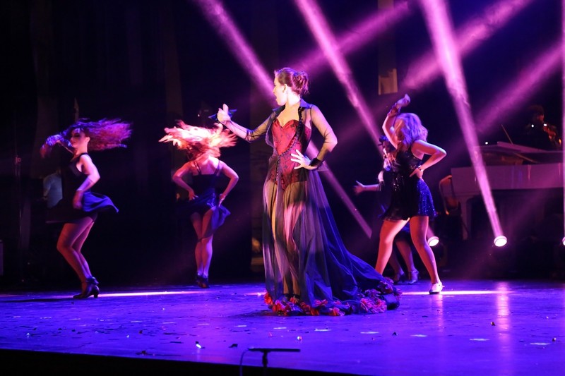 Fur The love of Broadway