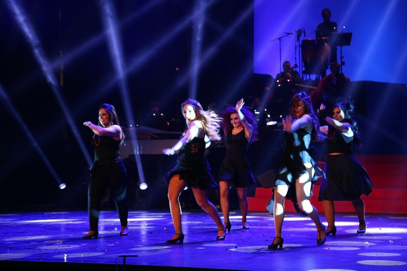 Fur The love of Broadway