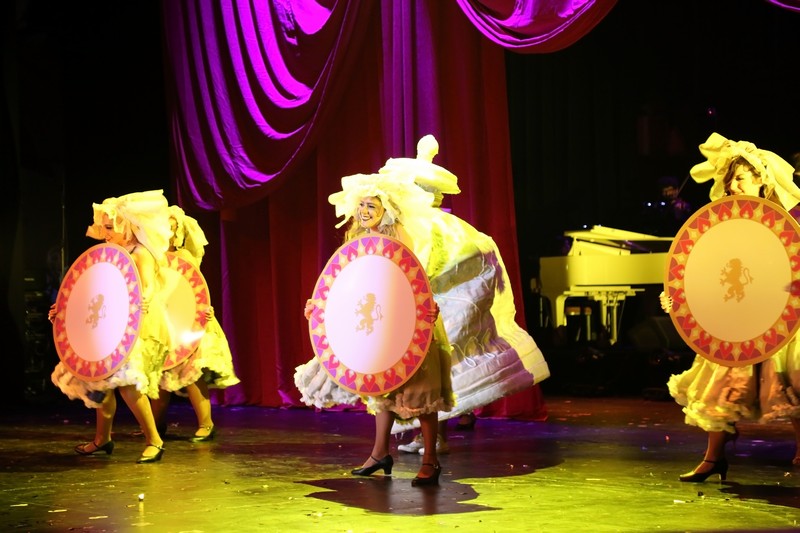 Fur The love of Broadway