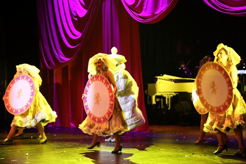 Fur The love of Broadway