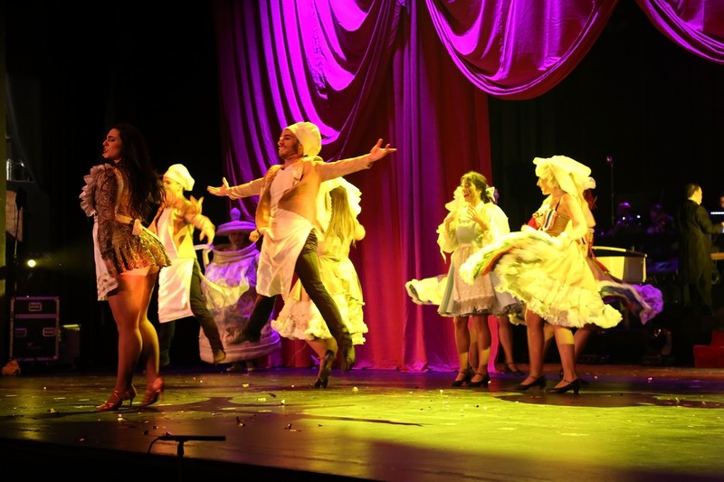 Fur The love of Broadway