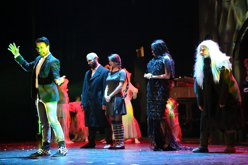Fur The love of Broadway
