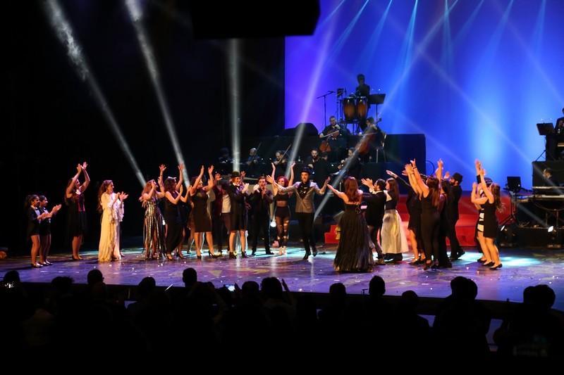 Fur The love of Broadway