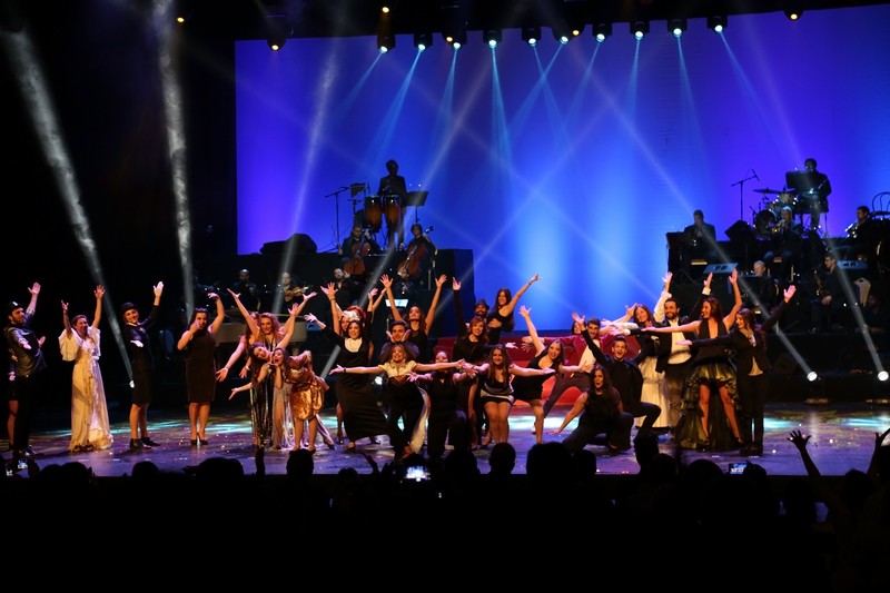 Fur The love of Broadway