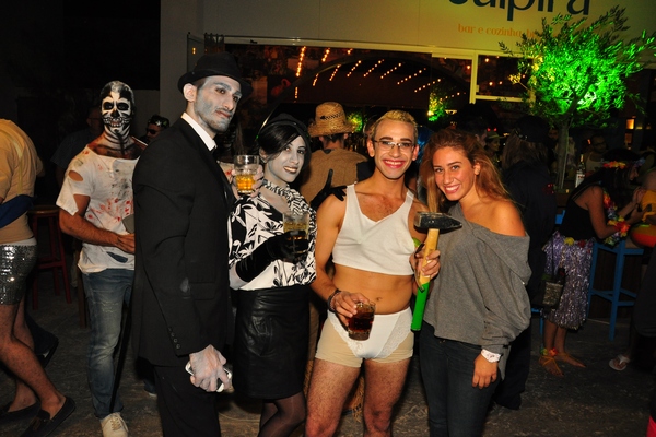 Halloween at Caipira Publicity