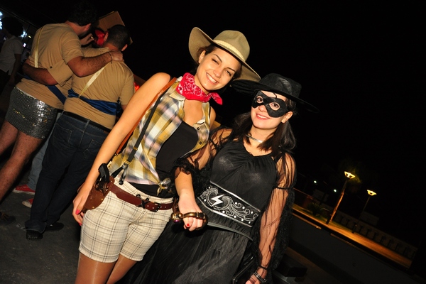 Halloween at Caipira Publicity