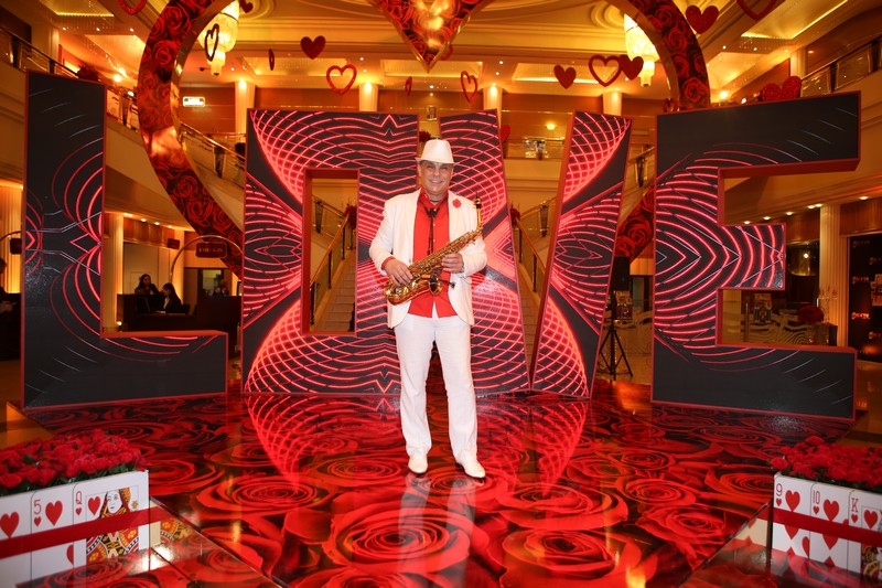 Kadim al Sahir at Casino Du Liban