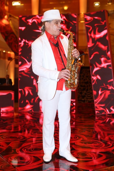 Kadim al Sahir at Casino Du Liban