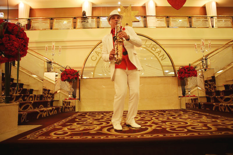 Kadim al Sahir at Casino Du Liban