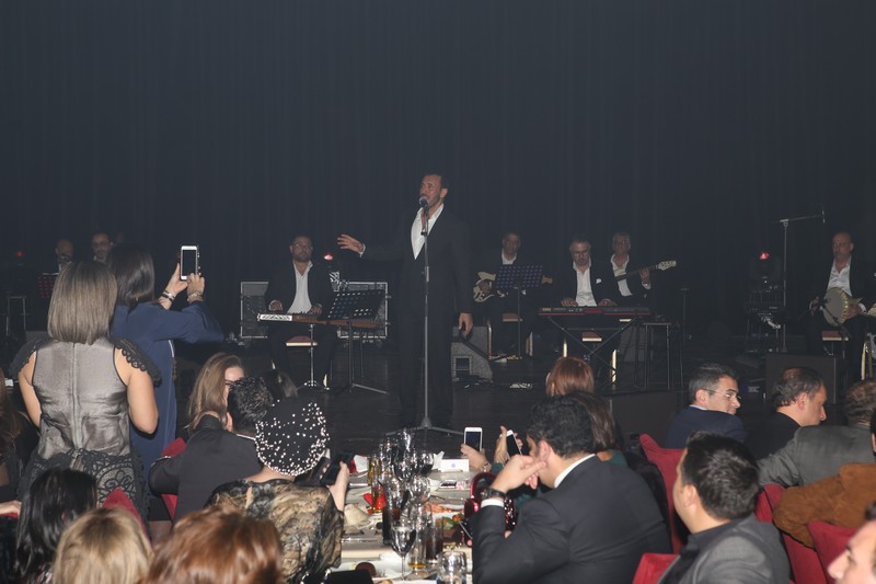 Kadim al Sahir at Casino Du Liban