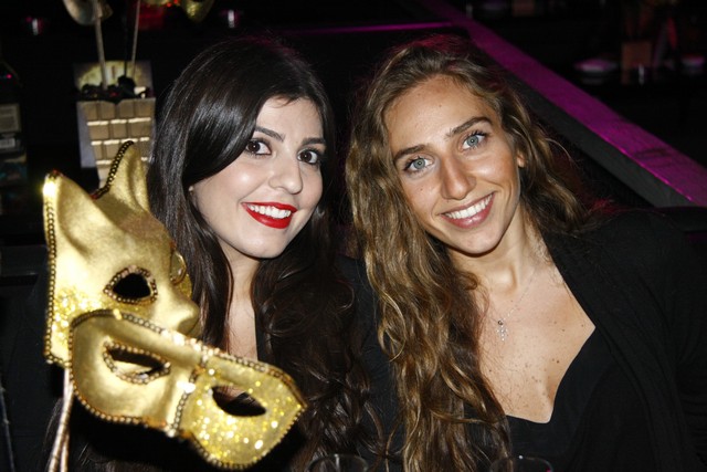 Johnnie Walker Make It Gold