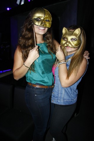 Johnnie Walker Make It Gold