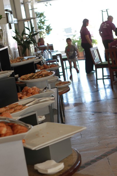 Breakfast at Caffe Mondo