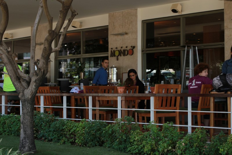 Breakfast at Caffe Mondo