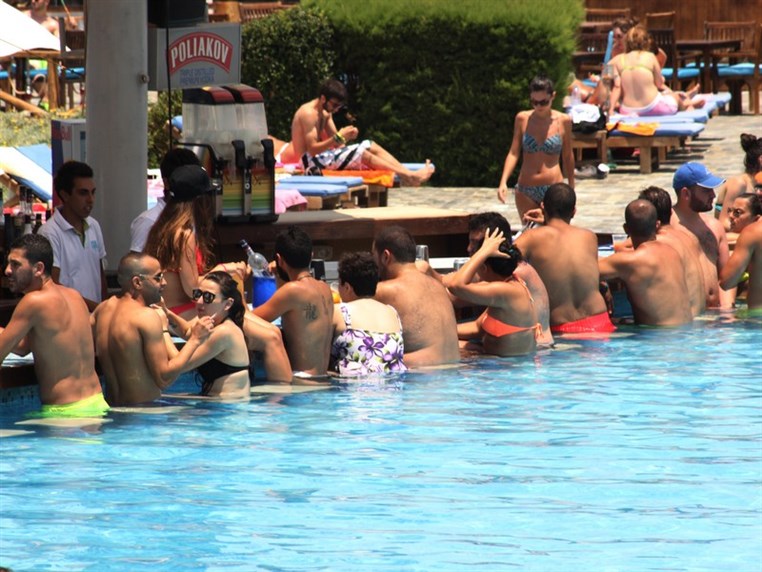 The Sunday Club at Cyan