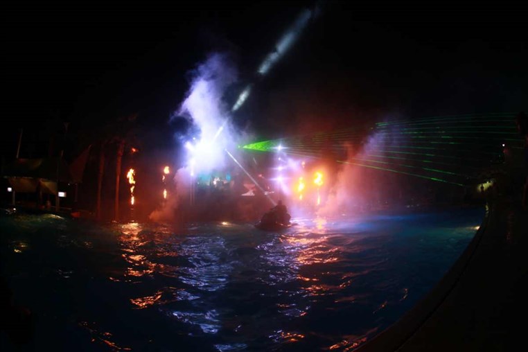Superflying Water Show