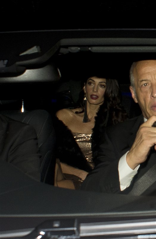 Inside Mr and Mrs Clooneys English wedding bash