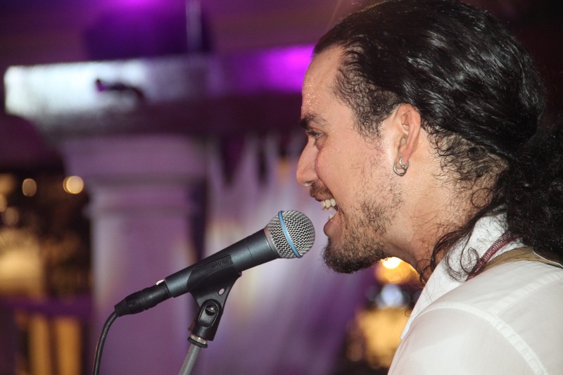 Daly Gana Live at Amethyste