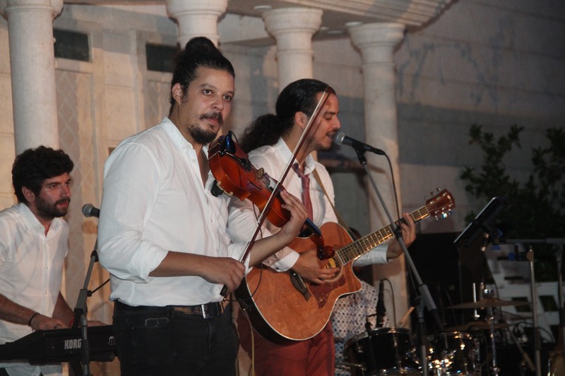 Daly Gana Live at Amethyste